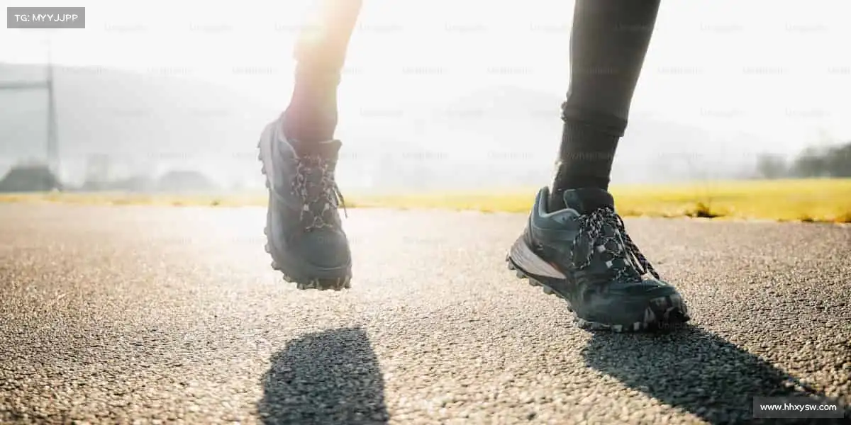 ROR体育官网——滑板少年,用轮子画出自由!